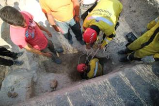 De #bomberos a arqueólogos en las entrañas de La Alcudia
