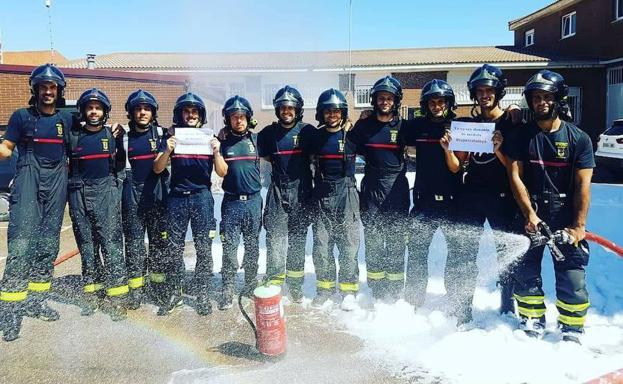 Varios #bomberos de Palencia se hacen donantes de médula para ayudar a la pequeña Cataleya