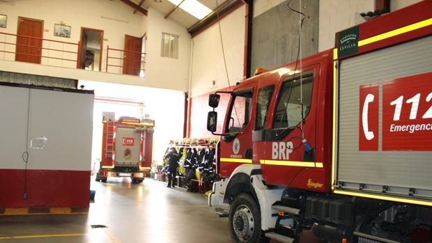 Los parques de #bomberos de Aznalcóllar, Marchena y El Ronquillo reabrirán en 2018