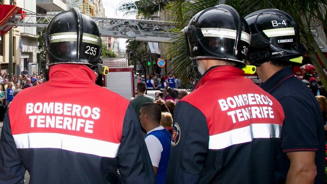 Los #bomberos de Tenerife mejoran sus medios de rescate con un nuevo vehículo