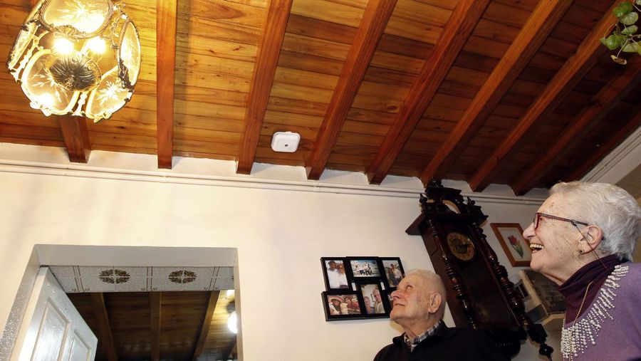 Cervo equipa con detectores de humo las casas de mayores que viven solos