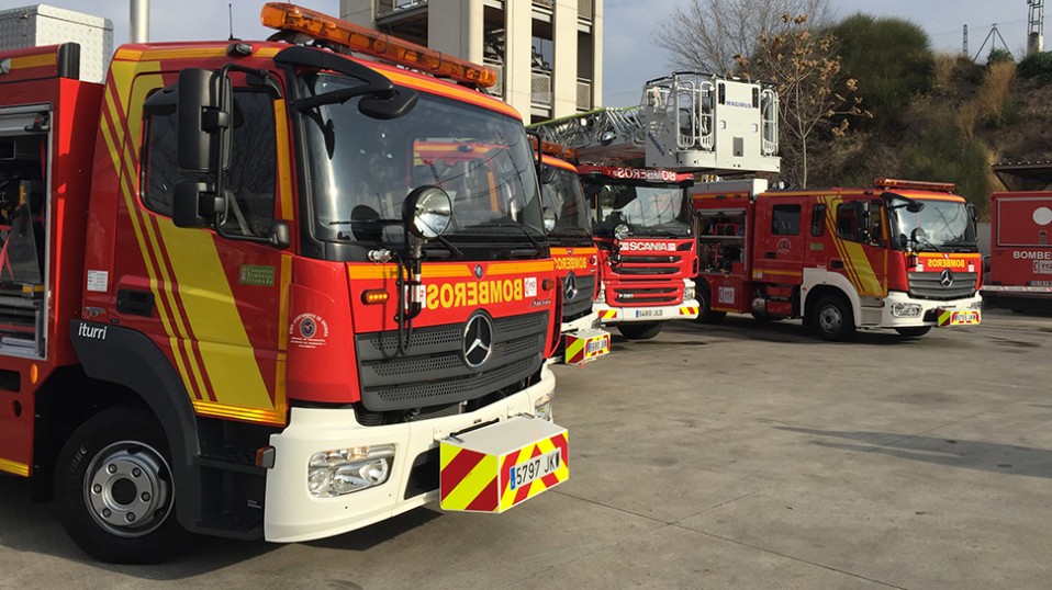 Cuatro nuevos efectivos bajan la media de edad de los #bomberos de Granada