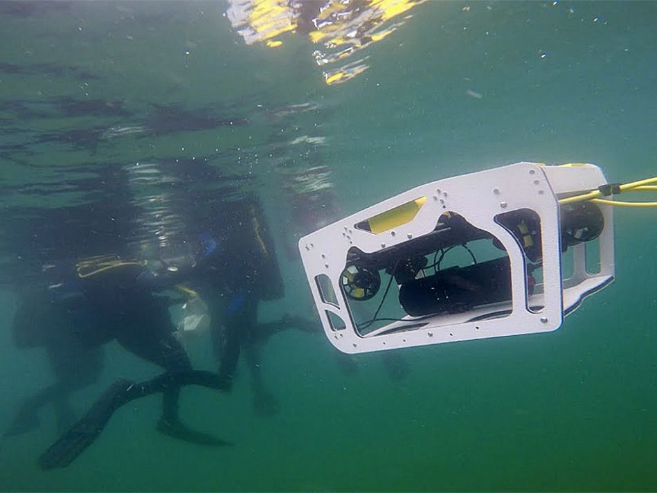 #Bomberos de toda España prueban robots subacuáticos en las Lagunas de Ruidera